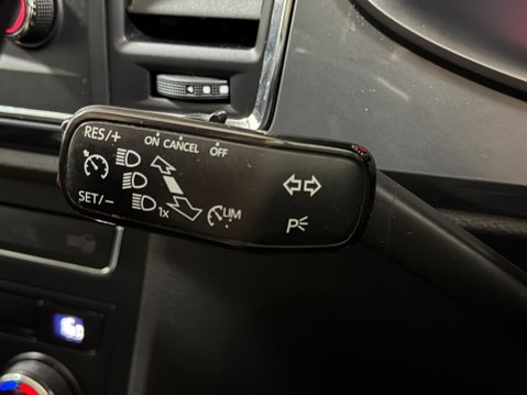 SEAT Ateca TDI SE TECHNOLOGY 25