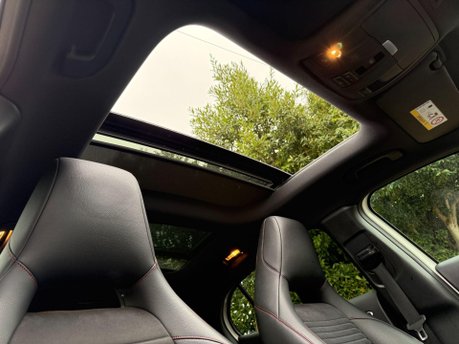 Mercedes-Benz GLA 2.1 GLA220d AMG Line (Premium Plus) SUV 5dr Diesel 7G-DCT 4MATIC Euro 6 (s/ 3