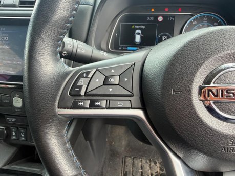 Nissan LEAF N-CONNECTA 13