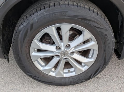 Nissan X-Trail 1.6 dCi Acenta Euro 5 (s/s) 5dr 23