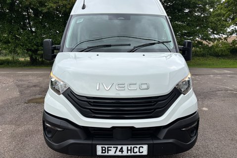 Iveco Daily 35S14V Hi-Matic Panel Van - Air Con / Auto / Car Play 11
