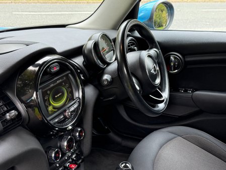 Mini Hatch COOPER D 41