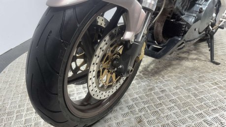 Cagiva Raptor 2003 ONLY 11K VERY CLEAN TL1000 VTWIN MOTOR 1000CC NAKED BIKE 35