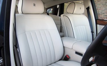 Rolls-Royce Phantom 4