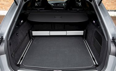 Audi RS6 Avant Performance 35