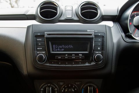 Suzuki Swift ATTITUDE DUALJET 24