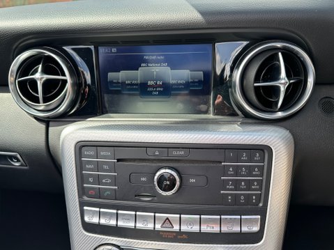 Mercedes-Benz SLC SLC 250 D AMG LINE 32