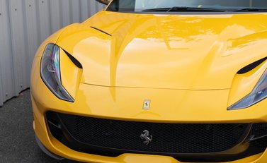 Ferrari 812 Superfast 26