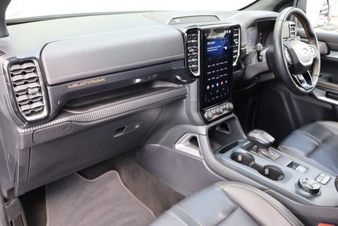 Ford Ranger WILDTRAK ECOBLUE FULLY STYLED WITH BODY COLOURED SNUG TOP 18