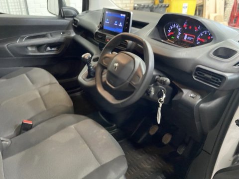 Peugeot Partner BLUEHDI PROFESSIONAL PREMIUM PLUS L1 14