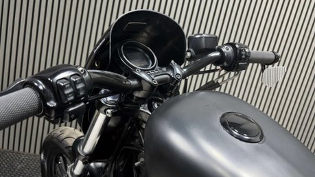 Harley-Davidson Sportster 883 XL883N IRON 2013 LONG MOT STAGE 1 CRUISER BIKE A2 23