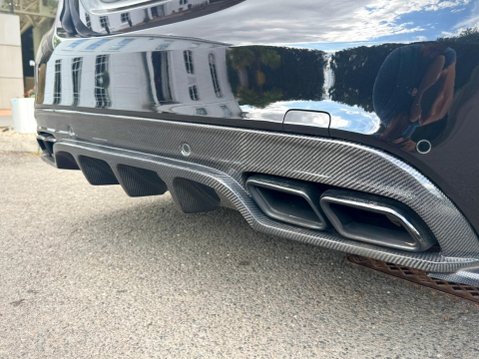Mercedes-Benz C Class 4.0 C63 V8 BiTurbo AMG (Premium) SpdS MCT Euro 6 (s/s) 4dr 40