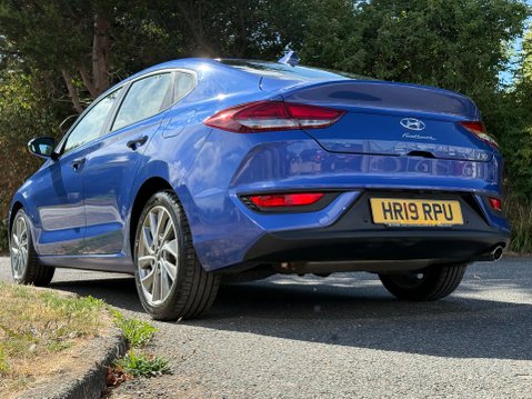 Hyundai i30 T-GDI FASTBACK SE NAV 27