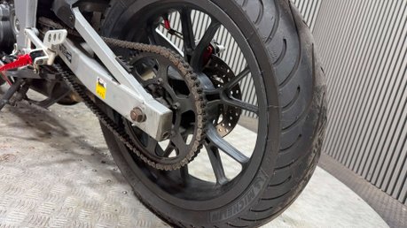 Aprilia RS RS4 2017 SPORTS BIKE 125CC PROJECT SPARES OR REPAIR 13
