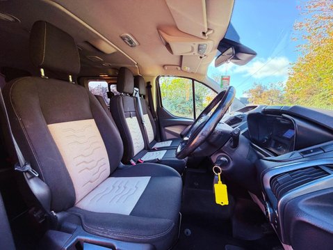 Ford Tourneo Custom 2.0 310 EcoBlue Titanium Minibus Double Cab 5dr Diesel Manual L1 Euro 6 (s/ 16