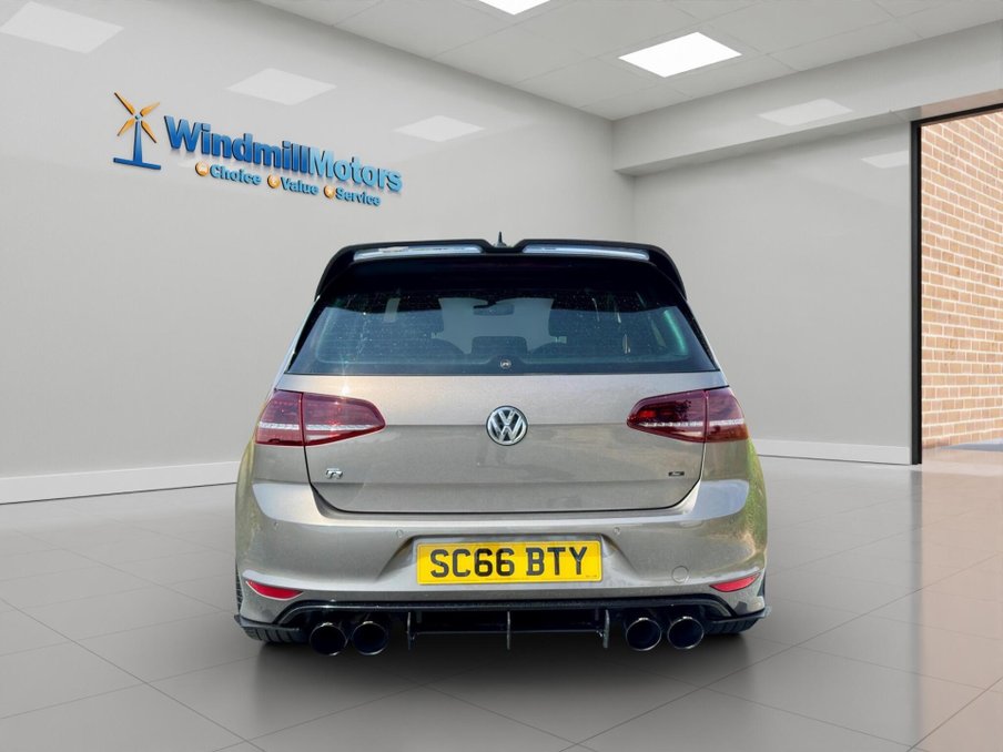 2016 Volkswagen Golf — image 10