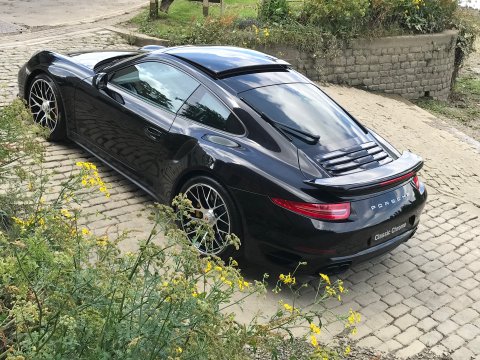 Porsche 911 (991) 3.8 Turbo S PDK 4WD Coupe 1