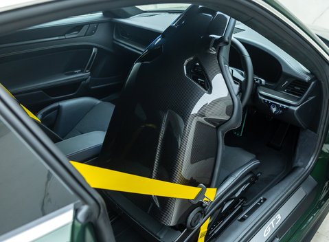 Porsche 911 GT3 TOURING (992.2) 18