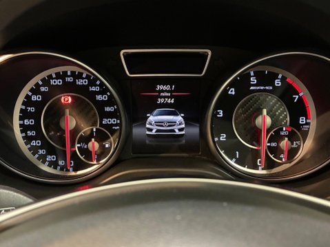 Mercedes-Benz CLA Class 2.0 CLA45 AMG Coupe SpdS DCT 4MATIC Euro 6 (s/s) 4dr 43