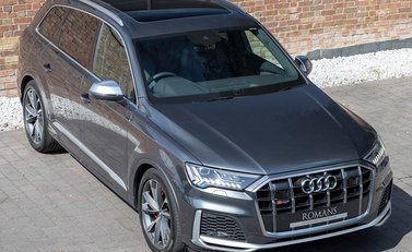 Audi SQ7 8
