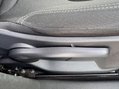 Renault Captur ICONIC TCE 16