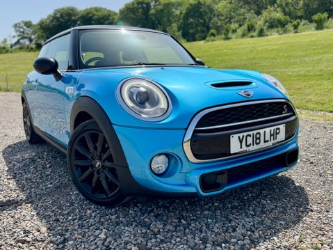Mini Hatch COOPER S 10
