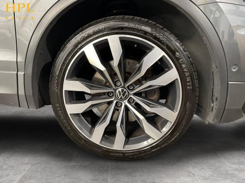 Volkswagen Tiguan 2.0 BiTDI R-Line Tech SUV 5dr Diesel DSG 4Motion Euro 6 (s/s) (240 ps) 10