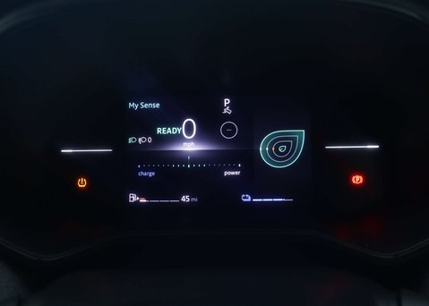 Renault Clio 1.6 Clio Techno E-Tech HEV Auto 5dr 17