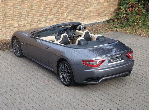 Maserati Grancabrio Sport 16
