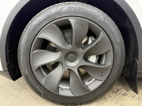 Tesla Model Y SUV 5dr Electric Auto RWD (346 ps) 17