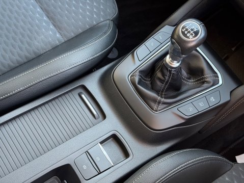 Ford Focus TITANIUM X EDITION MHEV 23