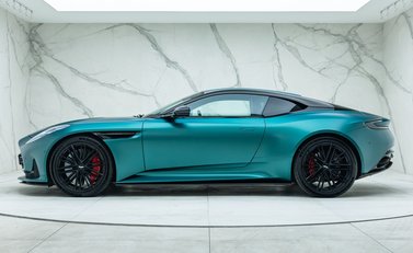 Aston Martin DB12 Coupe 5