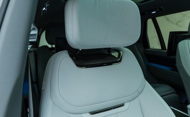 Land Rover Range Rover P615 SV LWB 16