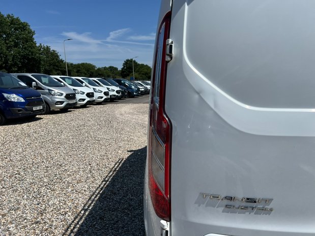 Ford Transit Custom SWB L1H1 Low Roof Professional 300 Alloys EURO 6 NO VAT 24