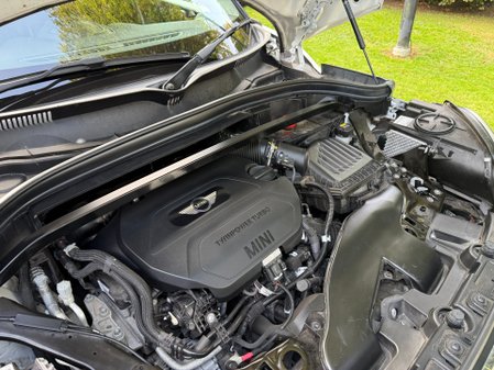 Mini Countryman COOPER D 52