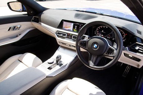 BMW 3 Series 320I M SPORT