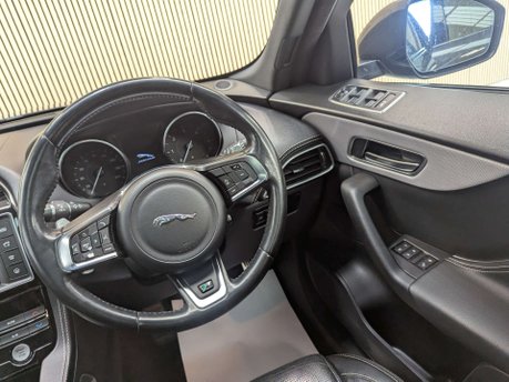 Jaguar F-Pace 2.0 F-PACE R-Sport AWD D Auto 4WD 5dr 55