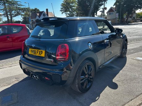 Mini Hatch 2.0 Cooper S Steptronic Euro 6 (s/s) 3dr 7