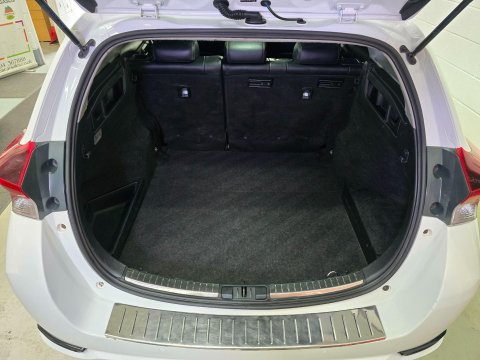 Toyota Auris 1.8 VVT-h Excel Touring Sports CVT Euro 6 (s/s) 5dr 11