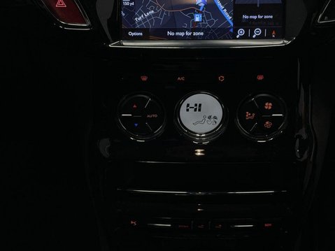 DS DS 3 1.2 PureTech Connected Chic Hatchback 3dr Petrol Manual Euro 6 (82 ps) 27