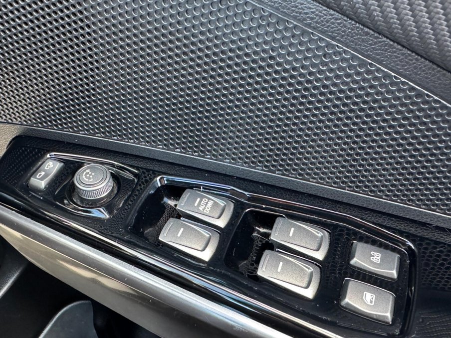 2021 SsangYong Tivoli — image 30