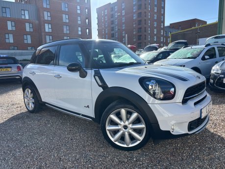 Mini Countryman COOPER S ALL4.. 7 MAIN DEALER SERVICES.. CHILLI 2 & MEDIA PACK.. 1 PREVIOUS