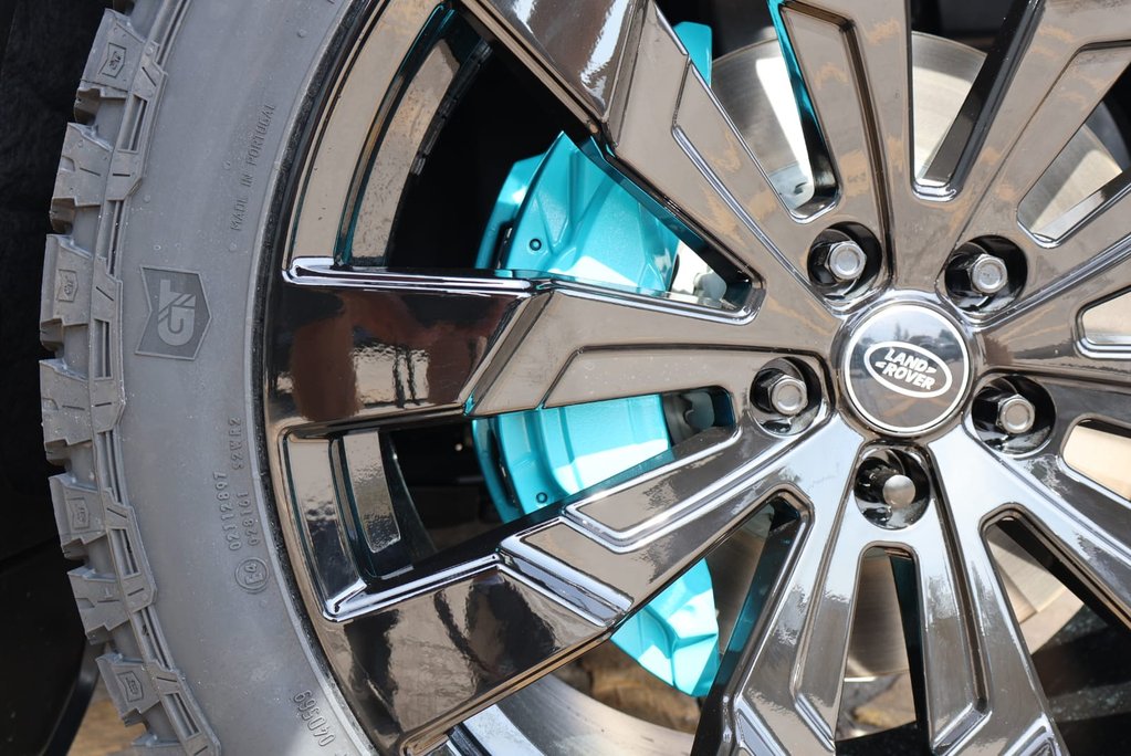 Land Rover Defender 110 2026 HARD TOP D250  COMMERCIAL STYLED BY SEEEKR 3M MATT WRAP REAR SEATS 9