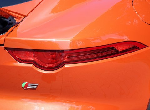 Jaguar F-Type S V6 Coupe 30