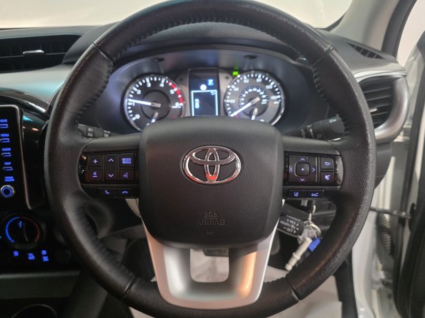 Toyota Hilux Toyota Hilux Diesel Icon D/Cab Pick Up 2.4 D-4D Auto 22