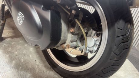 Royal Alloy GT 125 i Scooter Petrol CVT Euro 4 (10 ps) 25