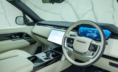 Land Rover Range Rover P460e AUTOBIOGRAPHY 13