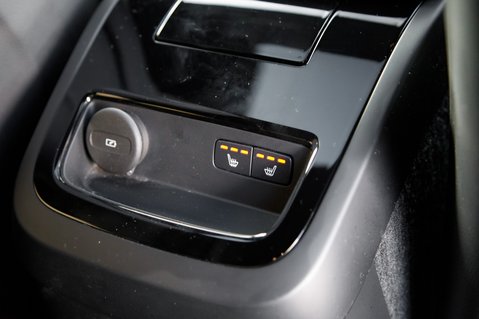 Volvo S90 RECHARGE T8 R-DESIGN AWD 39