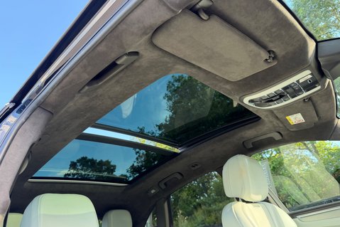 Porsche Macan TURBO PDK - HUGE SPEC - PAN ROOF - BOSE - CARPLAY 61