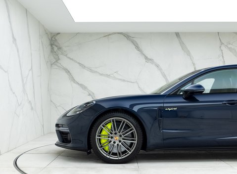 Porsche Panamera Turbo S E-Hybrid Sport Turismo 26